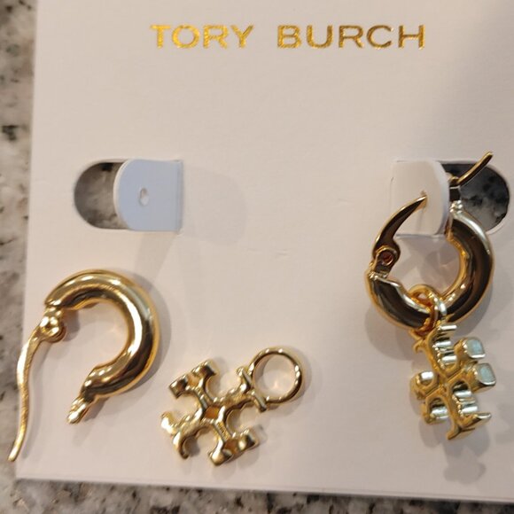 Tory Burch Double T Earrings, come on card. - Picture 15 of 15